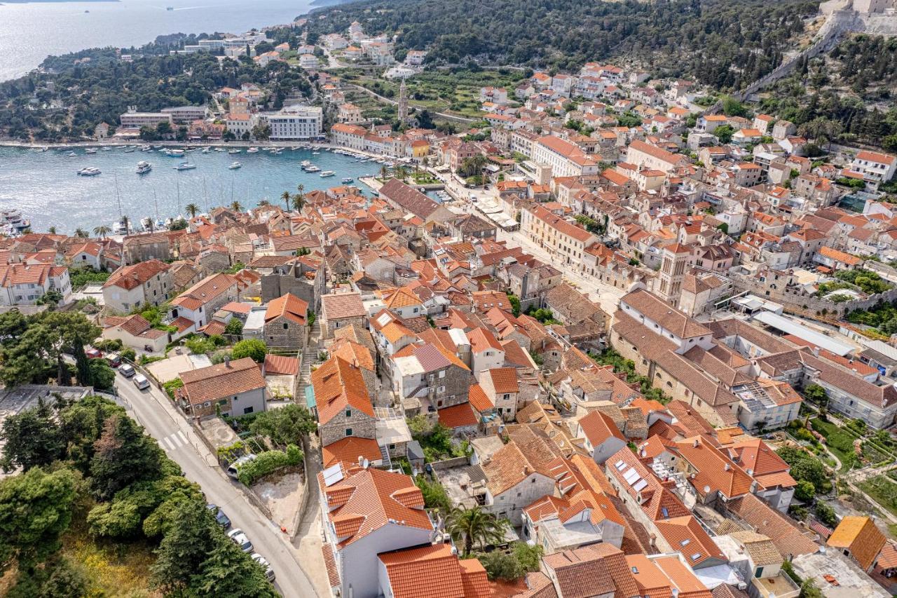 Villa Capitis In The Center- Luxury Apartment With Swimming Pool Hvar Town Exterior foto